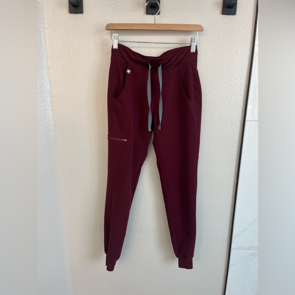 Figs Scrub Bottoms Burgundy Zamora™ - Jogger Scrub Pants - XXS